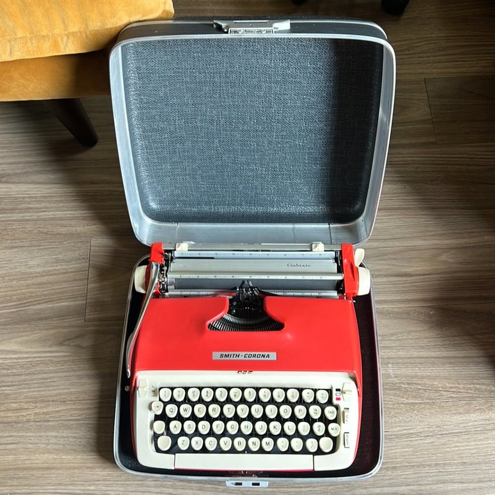 Vintage Refurbished Smith-Corona Galaxie Typewriter & Case (works brand new)